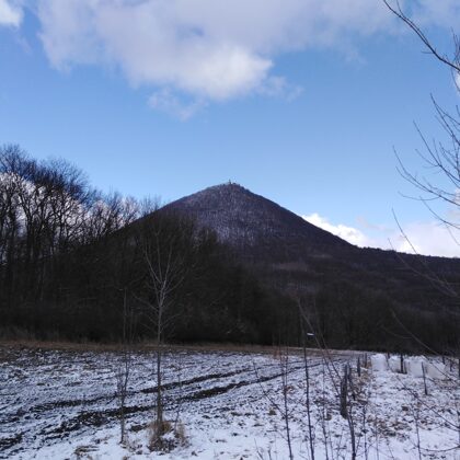 Milešovka, pohled od Černčic