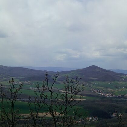 Kletečná, výhled z Lovoše