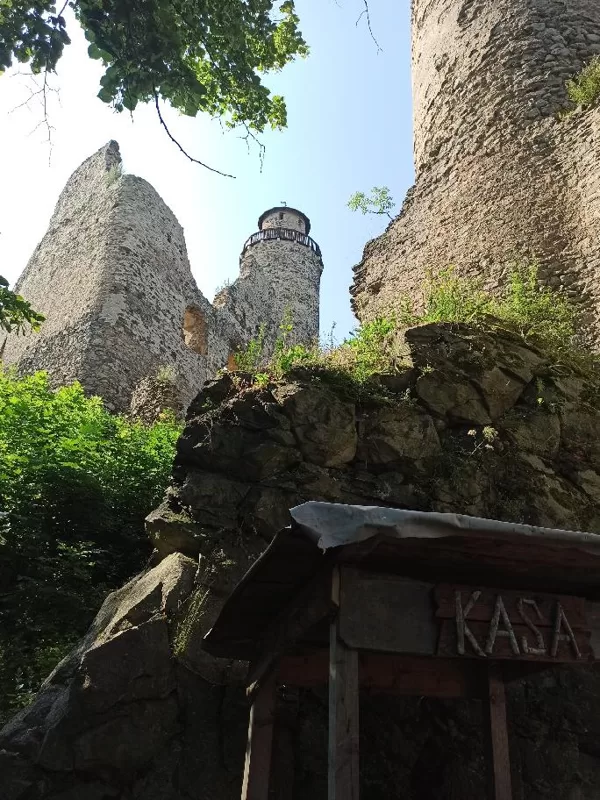 Hrad Kostomlaty pod Milešovkou